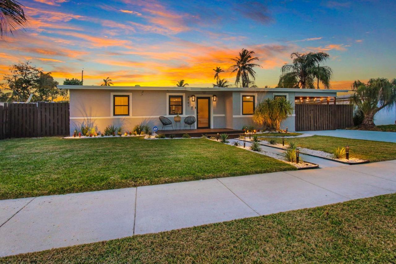 AMAZING AFFORDABLE LUXURY PARADiSE WITH HEATED POOL PERFECT FOR 2 TO 8 PEOPLE Pompano Beach Exterior foto